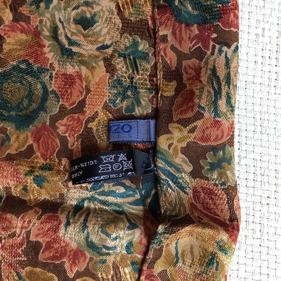 KENZO Unisex Floral Printed Silk Square Scarf Handkerchief - Made in Italy - Picture 7 of 7